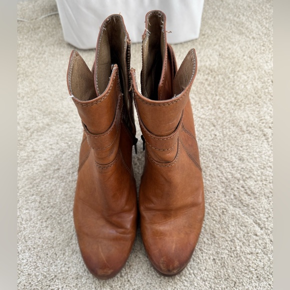 Frye Patty Riding Booties 🤎 - Picture 5 of 11